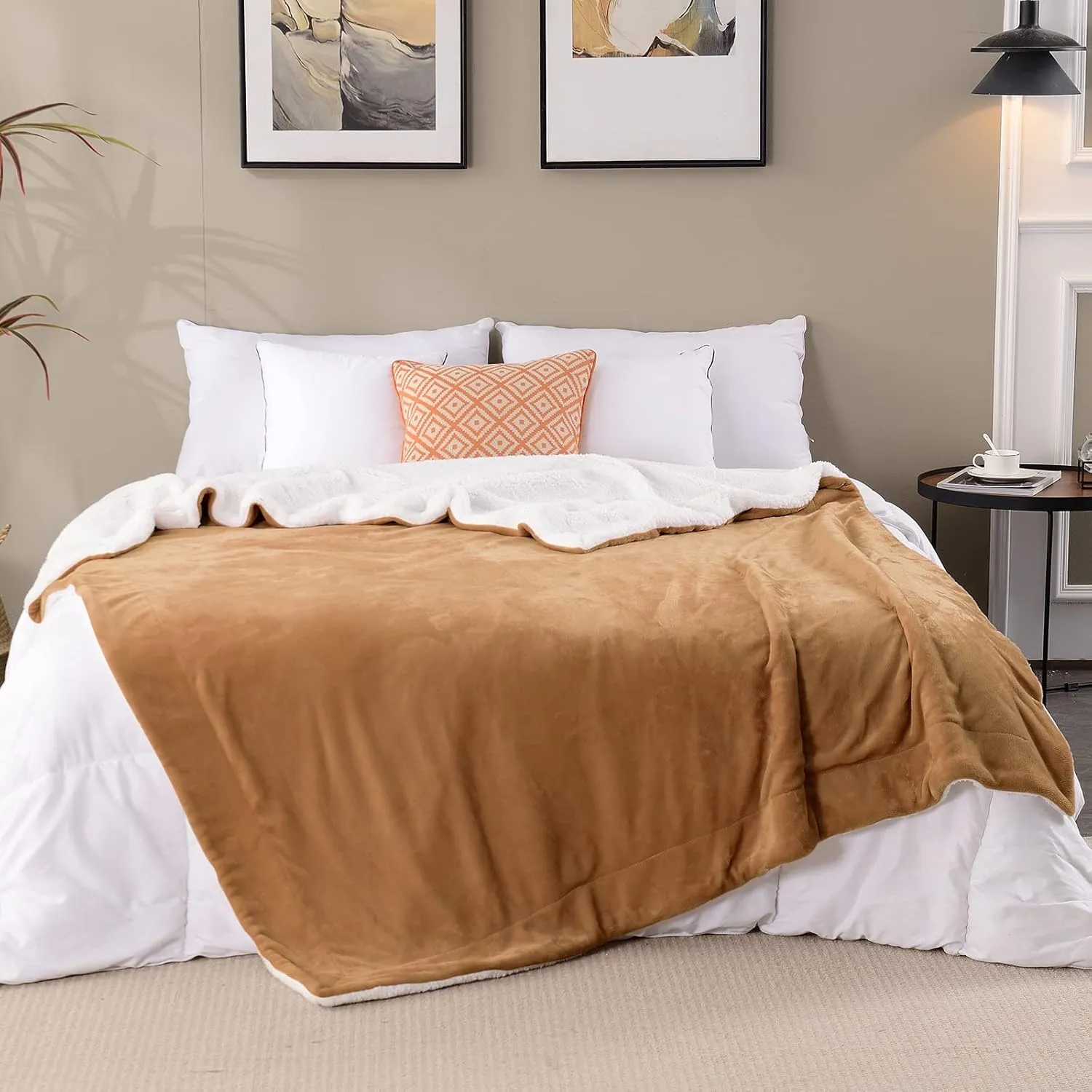 SOCHOW Sherpa Fleece Throw Blanket, Double-Sided Super Soft Luxurious Plush Blanket Twin Size, Camel, 60" X 80"
